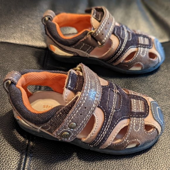 Stride Rite Other - Stride Rite SRT Andre Brown Sandals Leather Upper Hook & Loop Closure sz 6W NWOT
